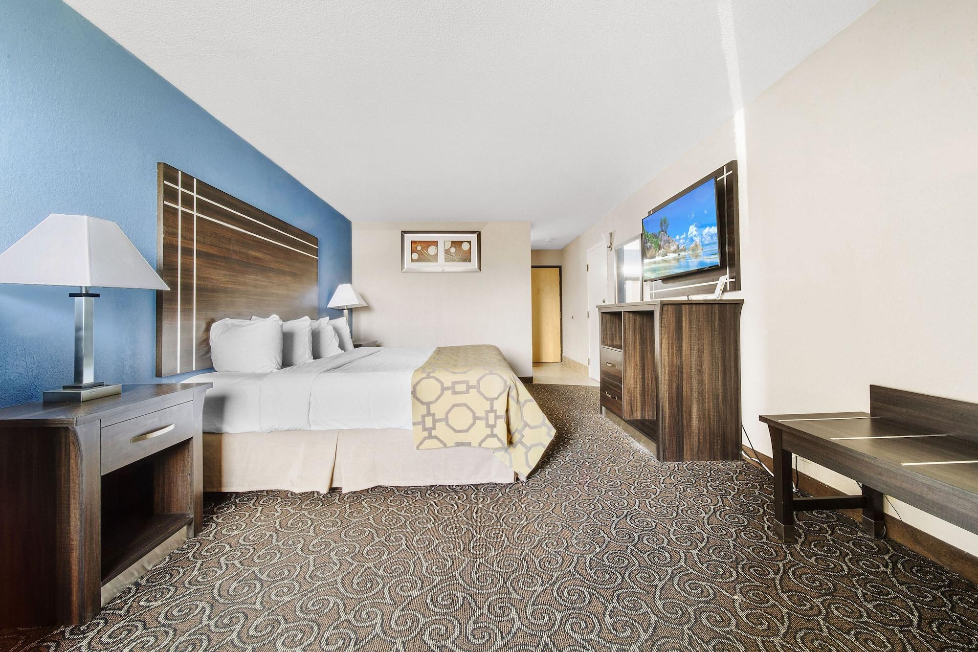 Baymont By Wyndham Near Ball State 3* Muncie